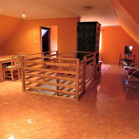 Menyhart Apartman Gyenesdiason 6 Fo Reszere Εξωτερικό φωτογραφία