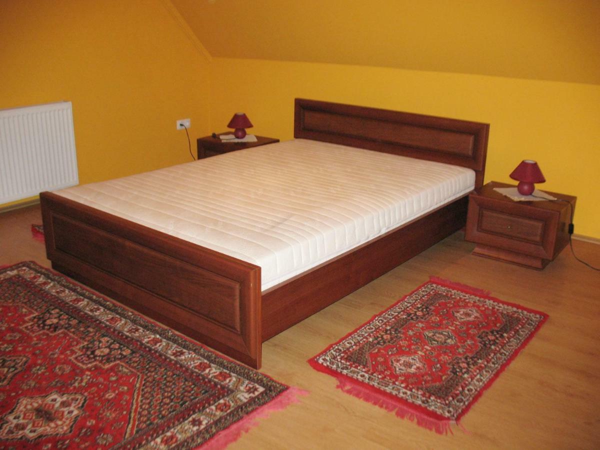 Menyhart Apartman Gyenesdiason 6 Fo Reszere Εξωτερικό φωτογραφία