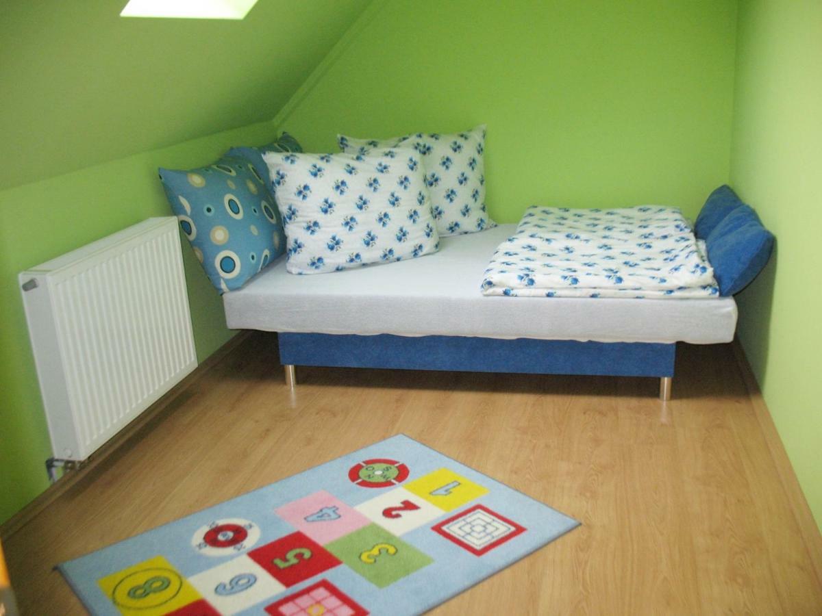 Menyhart Apartman Gyenesdiason 6 Fo Reszere Εξωτερικό φωτογραφία